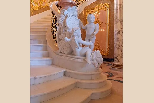 Лестница из мрамора Bianco Lasa