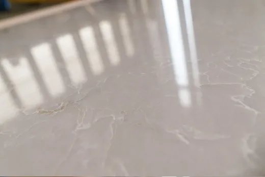 Кварцевый агломерат Sevilia Quantra Quartz