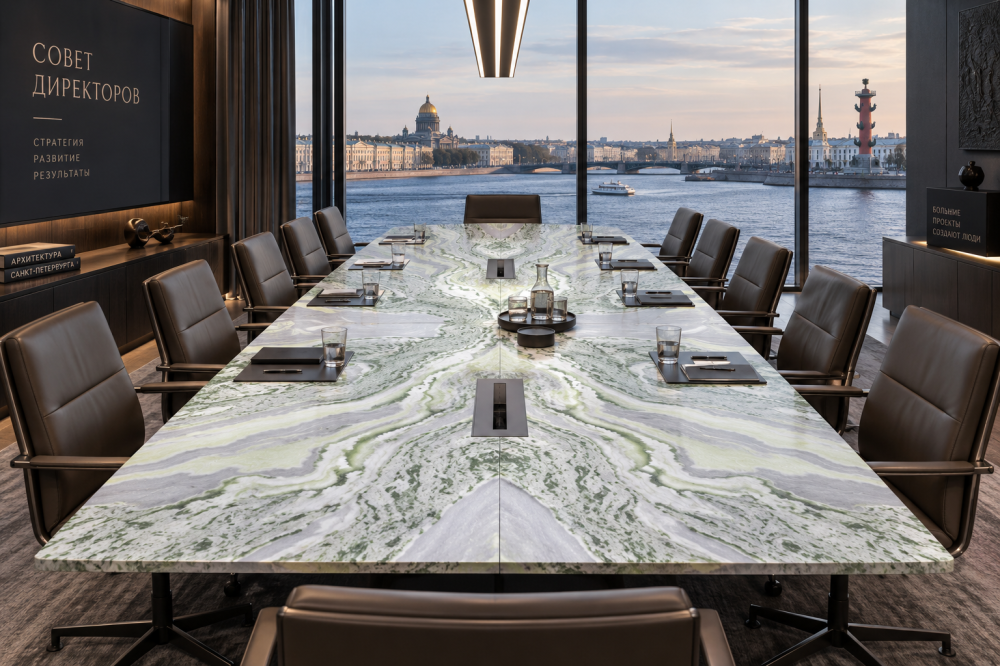Столешница из оникса Onyx Himalayan Green для переговорной