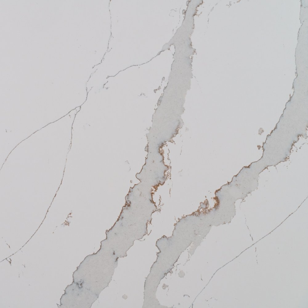 Кварцевый агломерат Calacatta Capri Quantra Quartz