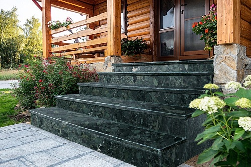 Лестница из гранита Onego Green
