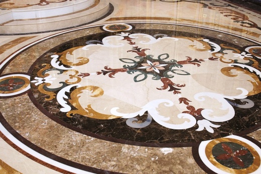 Мозаичный пол в частном особняке