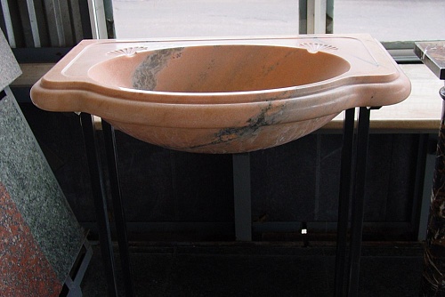 Раковина из цельного куска мрамора Rosa Portogallo